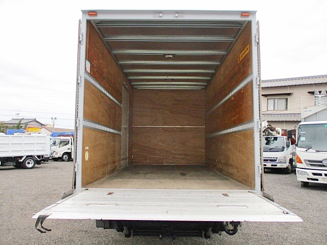 いすゞエルフアルミバン小型（2t・3t）[写真11]