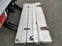 いすゞエルフアルミバン小型（2t・3t）[写真16]