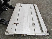 いすゞエルフアルミバン小型（2t・3t）[写真17]