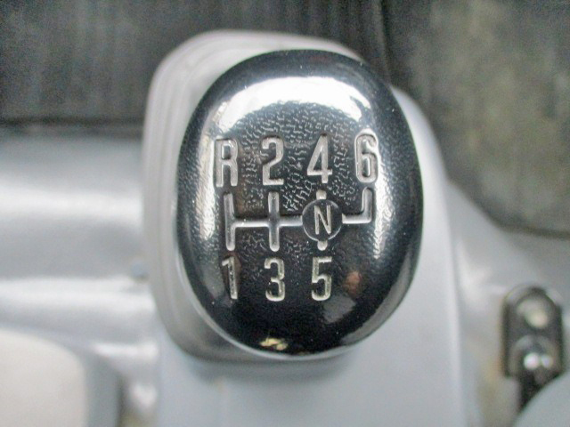 いすゞエルフアルミバン小型（2t・3t）[写真29]