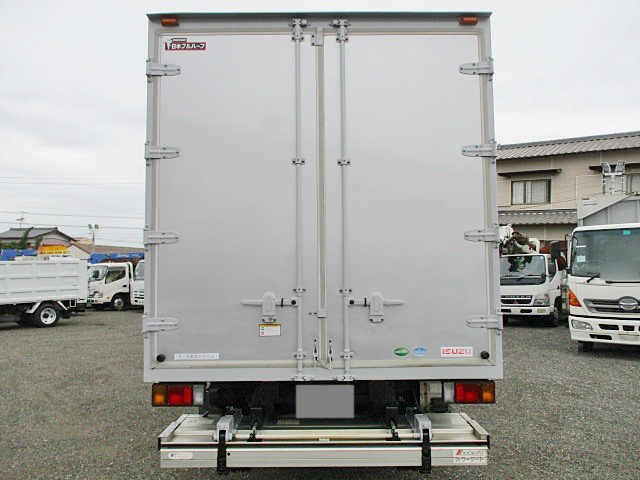 いすゞエルフアルミバン小型（2t・3t）[写真08]