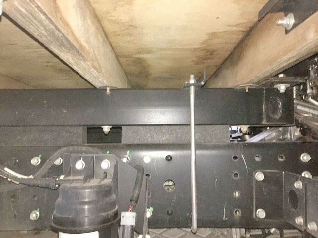 三菱ふそうキャンター平ボディ小型（2t・3t）[写真13]