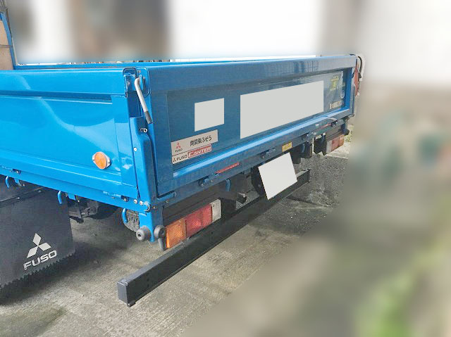 三菱ふそうキャンター平ボディ小型（2t・3t）[写真07]