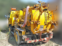 いすゞエルフ汚泥吸引車小型（2t・3t）[写真04]