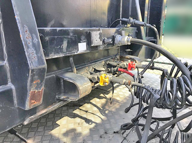 日本フルハーフその他の車種ウイングトレーラー大型（10t）[写真19]