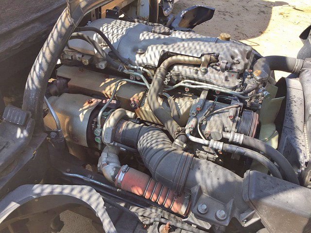 三菱ふそうキャンター平ボディ小型（2t・3t）[写真10]