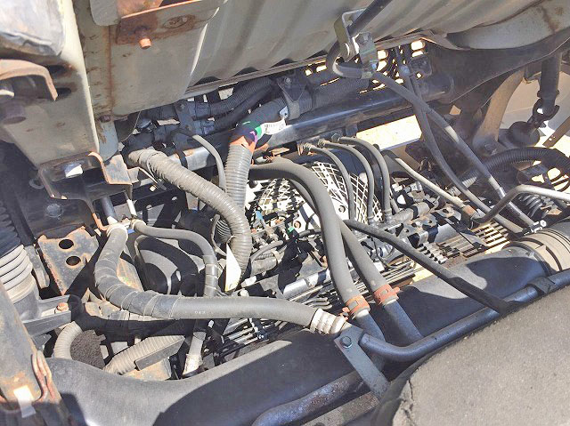 三菱ふそうキャンター平ボディ小型（2t・3t）[写真12]