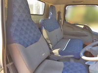 三菱ふそうキャンター平ボディ小型（2t・3t）[写真14]