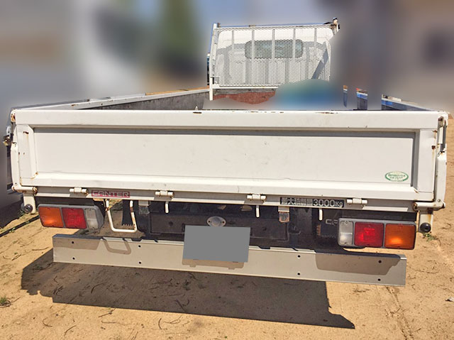 三菱ふそうキャンター平ボディ小型（2t・3t）[写真05]