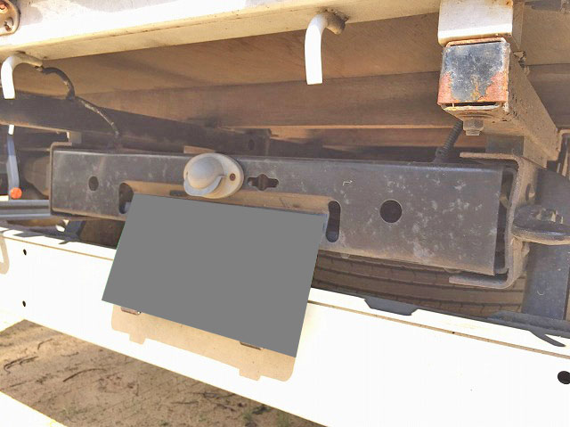 三菱ふそうキャンター平ボディ小型（2t・3t）[写真07]