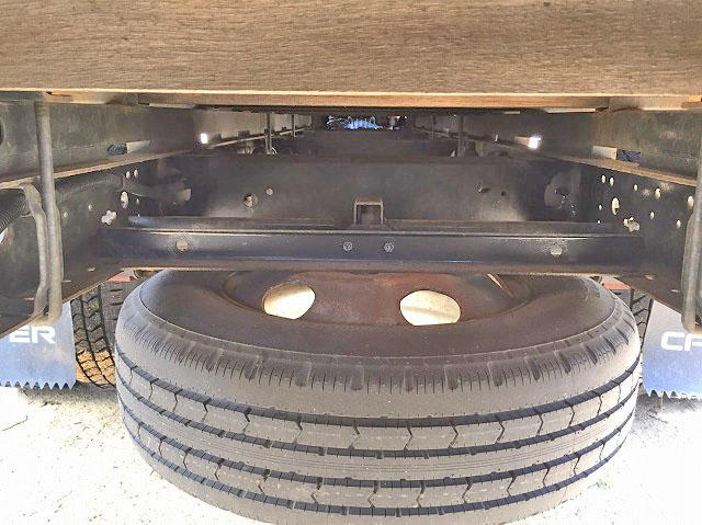 三菱ふそうキャンター平ボディ小型（2t・3t）[写真09]