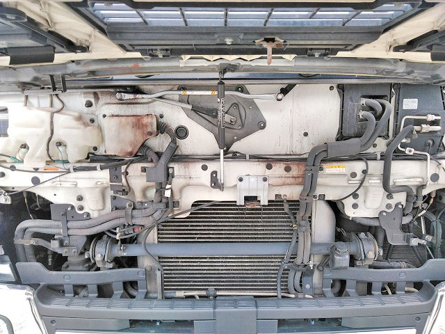 いすゞギガアルミウイング大型（10t）[写真18]