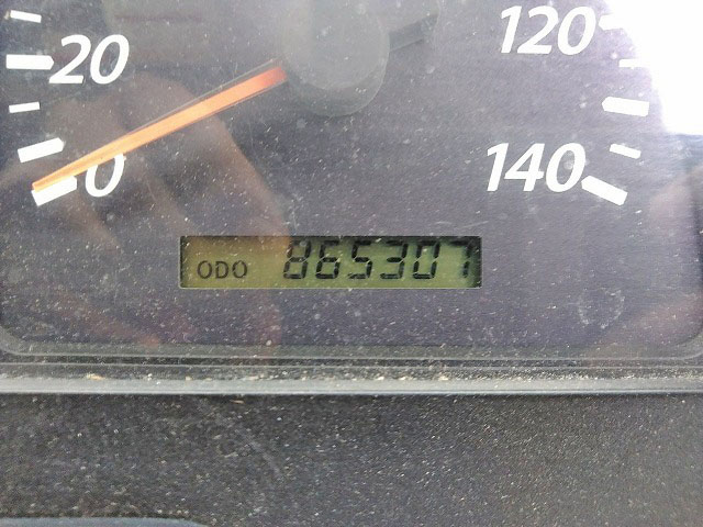 いすゞギガアルミウイング大型（10t）[写真21]