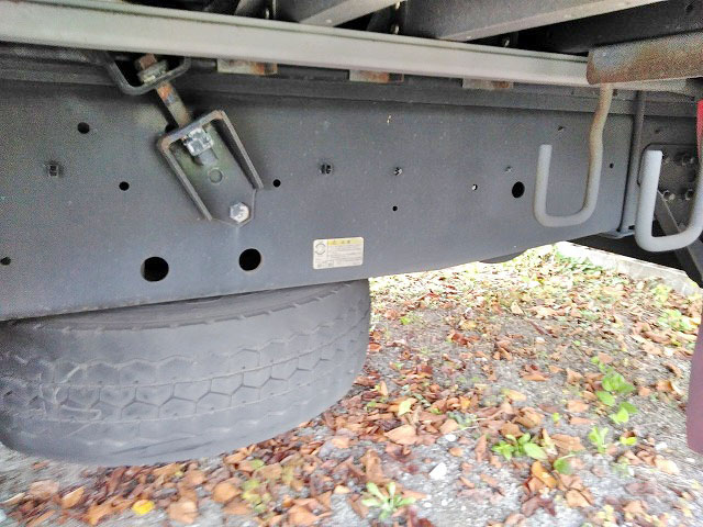 いすゞギガアルミウイング大型（10t）[写真09]