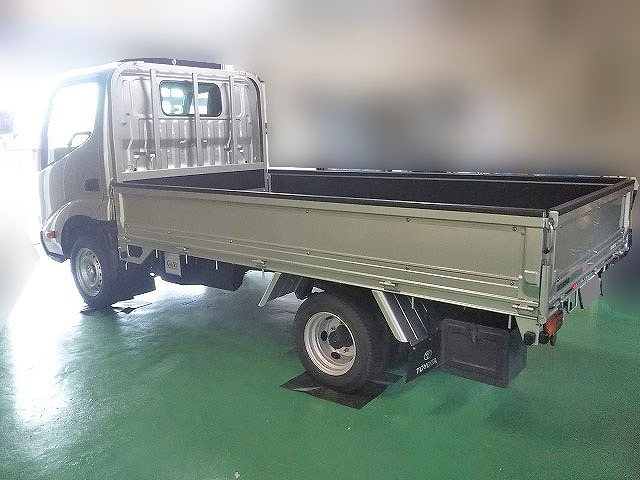 トヨタダイナ平ボディ小型（2t・3t）[写真03]