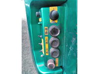 いすゞフォワードパッカー車（塵芥車）中型（4t）[写真12]