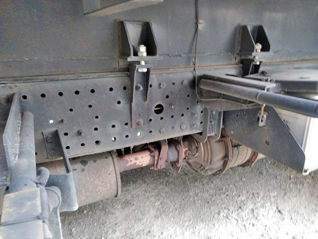 いすゞフォワードパッカー車（塵芥車）中型（4t）[写真16]