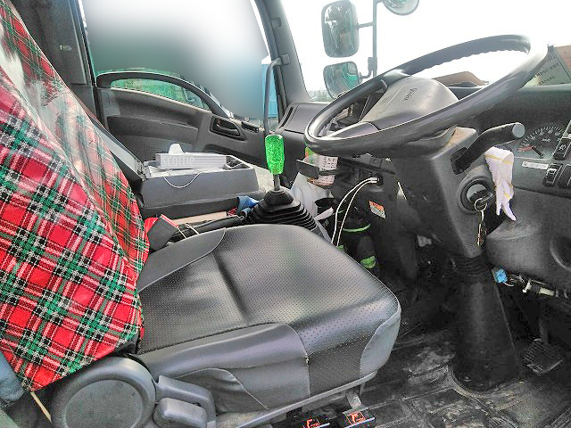 いすゞフォワードパッカー車（塵芥車）中型（4t）[写真21]