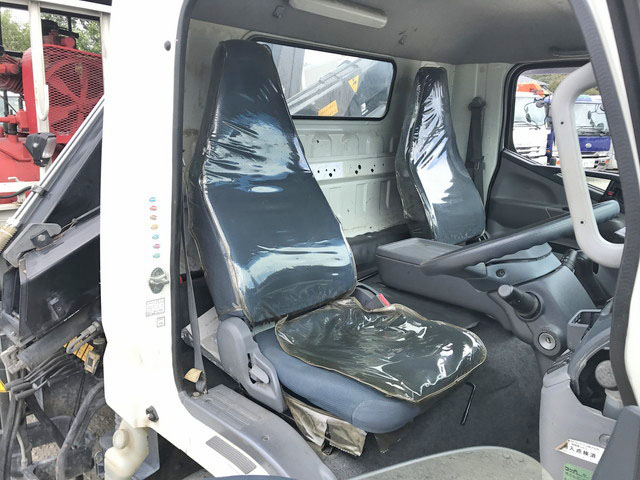 三菱ふそうキャンターヒアブクレーン小型（2t・3t）[写真32]