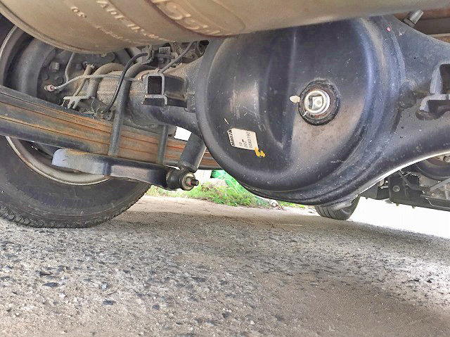 いすゞエルフ平ボディ小型（2t・3t）[写真11]