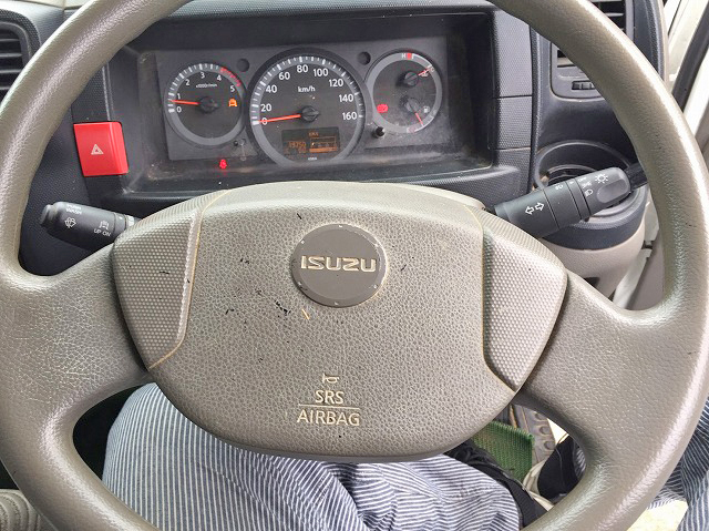 いすゞエルフ平ボディ小型（2t・3t）[写真15]