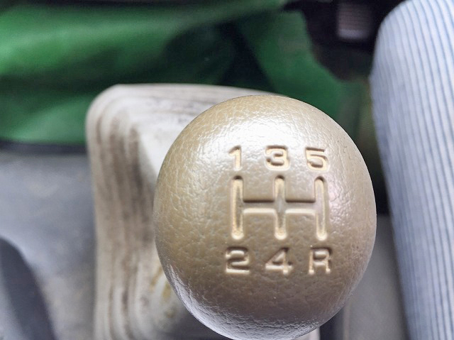 いすゞエルフ平ボディ小型（2t・3t）[写真16]