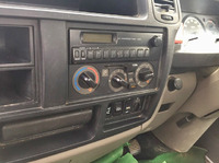 いすゞエルフ平ボディ小型（2t・3t）[写真17]