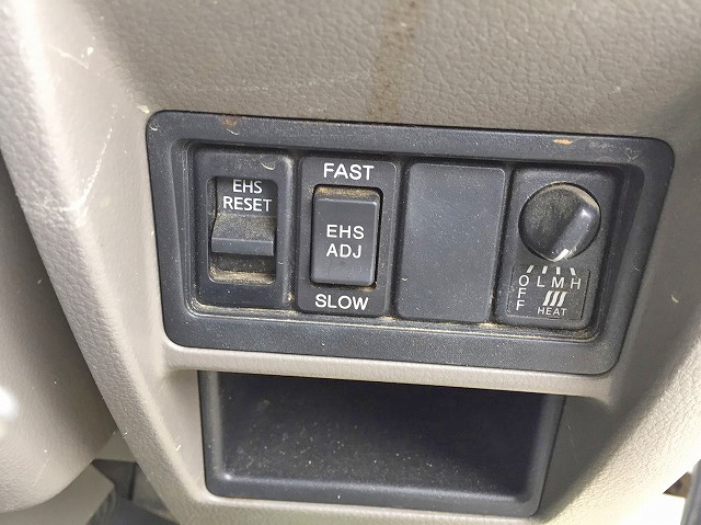 いすゞエルフ平ボディ小型（2t・3t）[写真19]