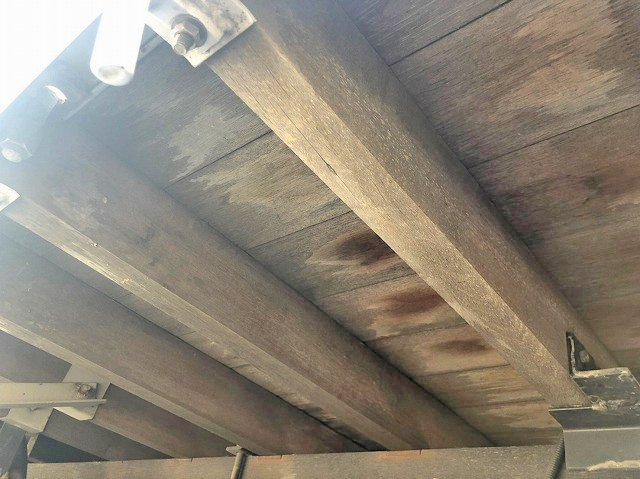 三菱ふそうキャンターアルミブロック小型（2t・3t）[写真11]