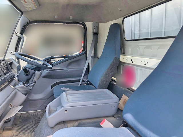 三菱ふそうキャンターアルミブロック小型（2t・3t）[写真23]