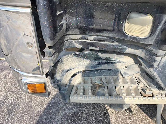 いすゞギガダンプ大型（10t）[写真12]