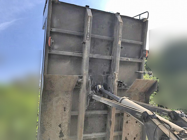 いすゞギガダンプ大型（10t）[写真14]