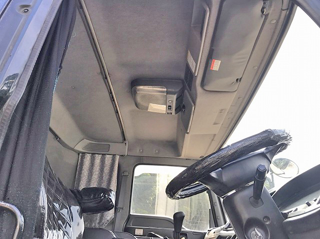 いすゞギガダンプ大型（10t）[写真26]