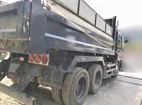 いすゞギガダンプ大型（10t）[写真03]