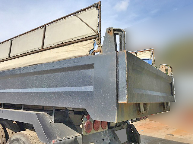 いすゞギガダンプ大型（10t）[写真05]