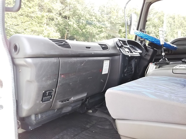 いすゞフォワードアルミブロック中型（4t）[写真29]