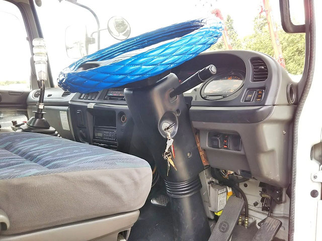 いすゞフォワードアルミブロック中型（4t）[写真30]