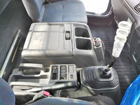 いすゞフォワードアルミブロック中型（4t）[写真34]