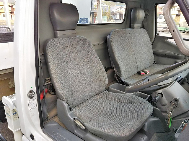 三菱ふそうキャンタークレーン5段小型（2t・3t）[写真29]