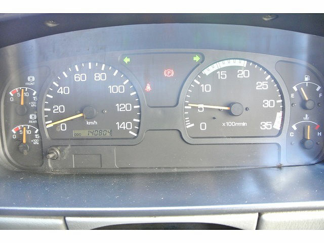 三菱ふそうファイターヒアブ付コンテナ専用車中型（4t）[写真33]