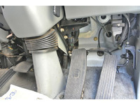 三菱ふそうファイターヒアブ付コンテナ専用車中型（4t）[写真37]