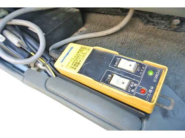 三菱ふそうファイターヒアブ付コンテナ専用車中型（4t）[写真38]