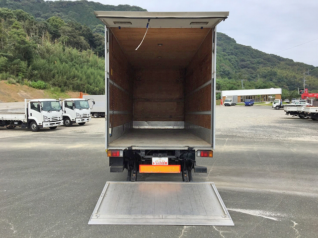 いすゞエルフアルミバン小型（2t・3t）[写真10]