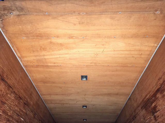 いすゞエルフアルミバン小型（2t・3t）[写真14]