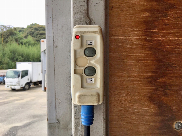 いすゞエルフアルミバン小型（2t・3t）[写真16]