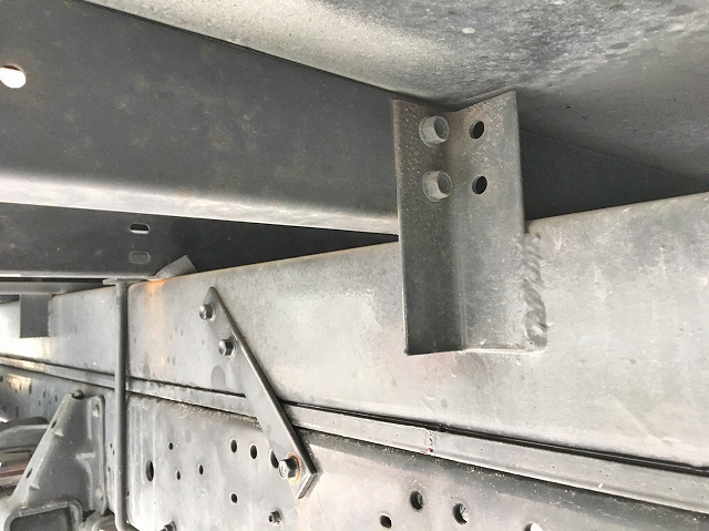 いすゞエルフアルミバン小型（2t・3t）[写真20]