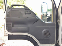 いすゞエルフアルミバン小型（2t・3t）[写真27]