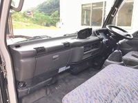 いすゞエルフアルミバン小型（2t・3t）[写真32]