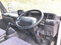 いすゞエルフアルミバン小型（2t・3t）[写真33]