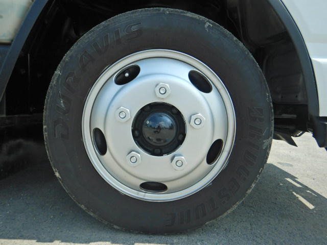 三菱ふそうキャンタークレーン付小型（2t・3t）[写真10]